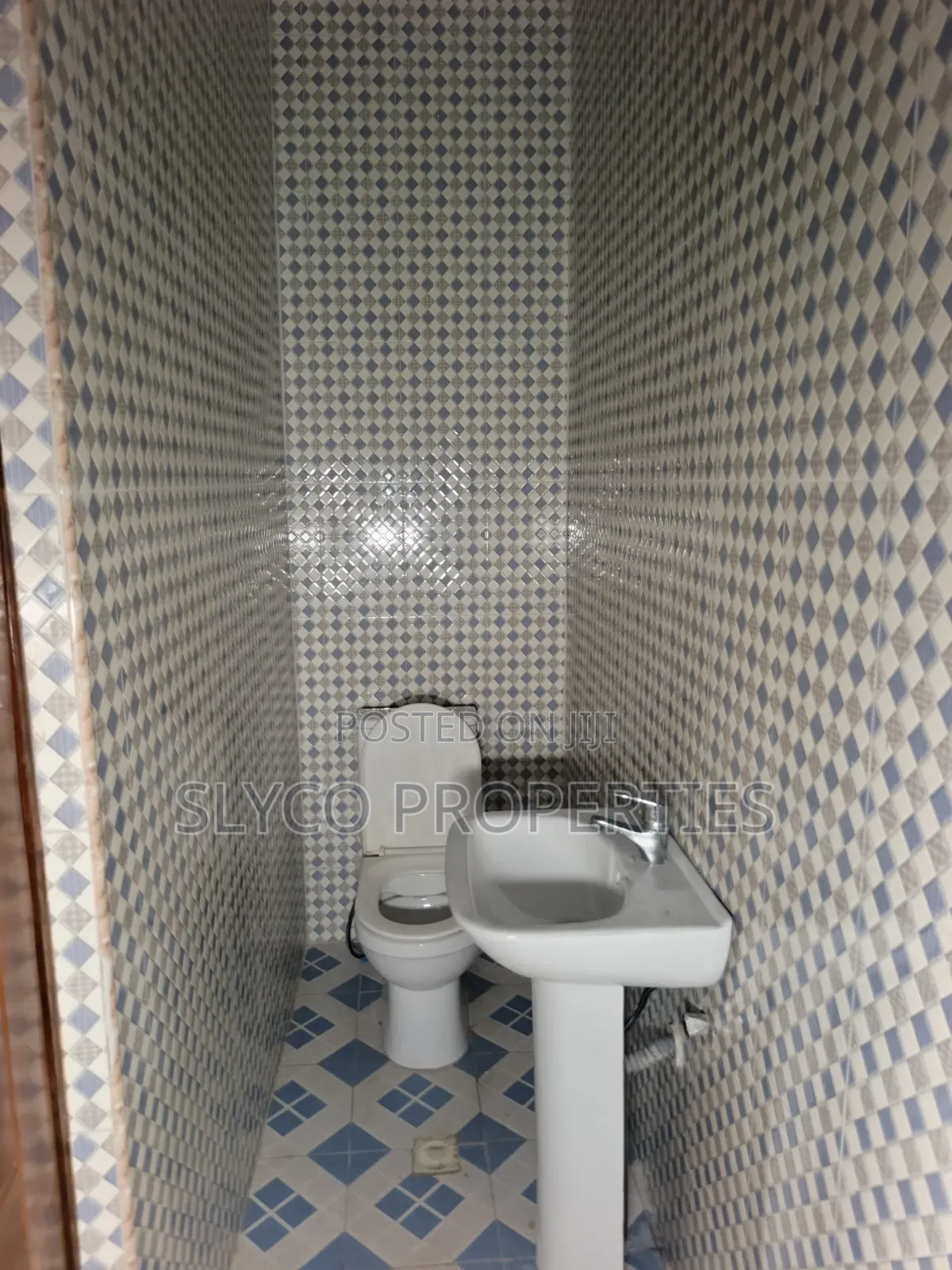 3bdrm Apartment in Daasebre Estate, New-Juaben Municipal for rent