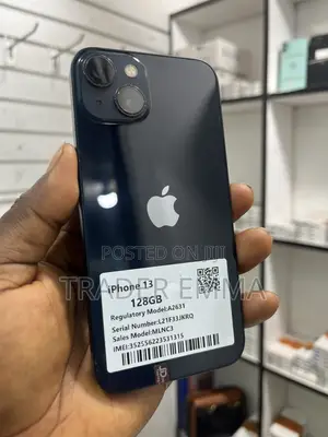 Apple iPhone 13 128 GB Black
