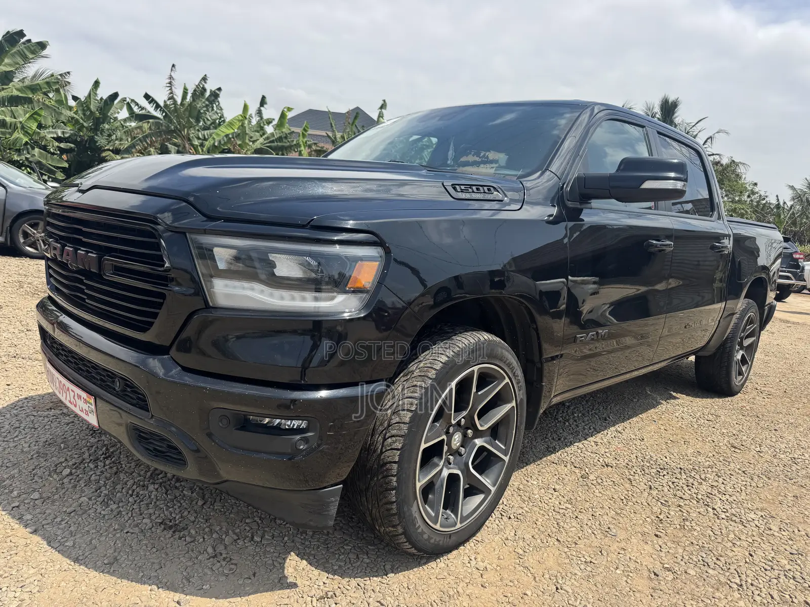 RAM 1500 2021 Black