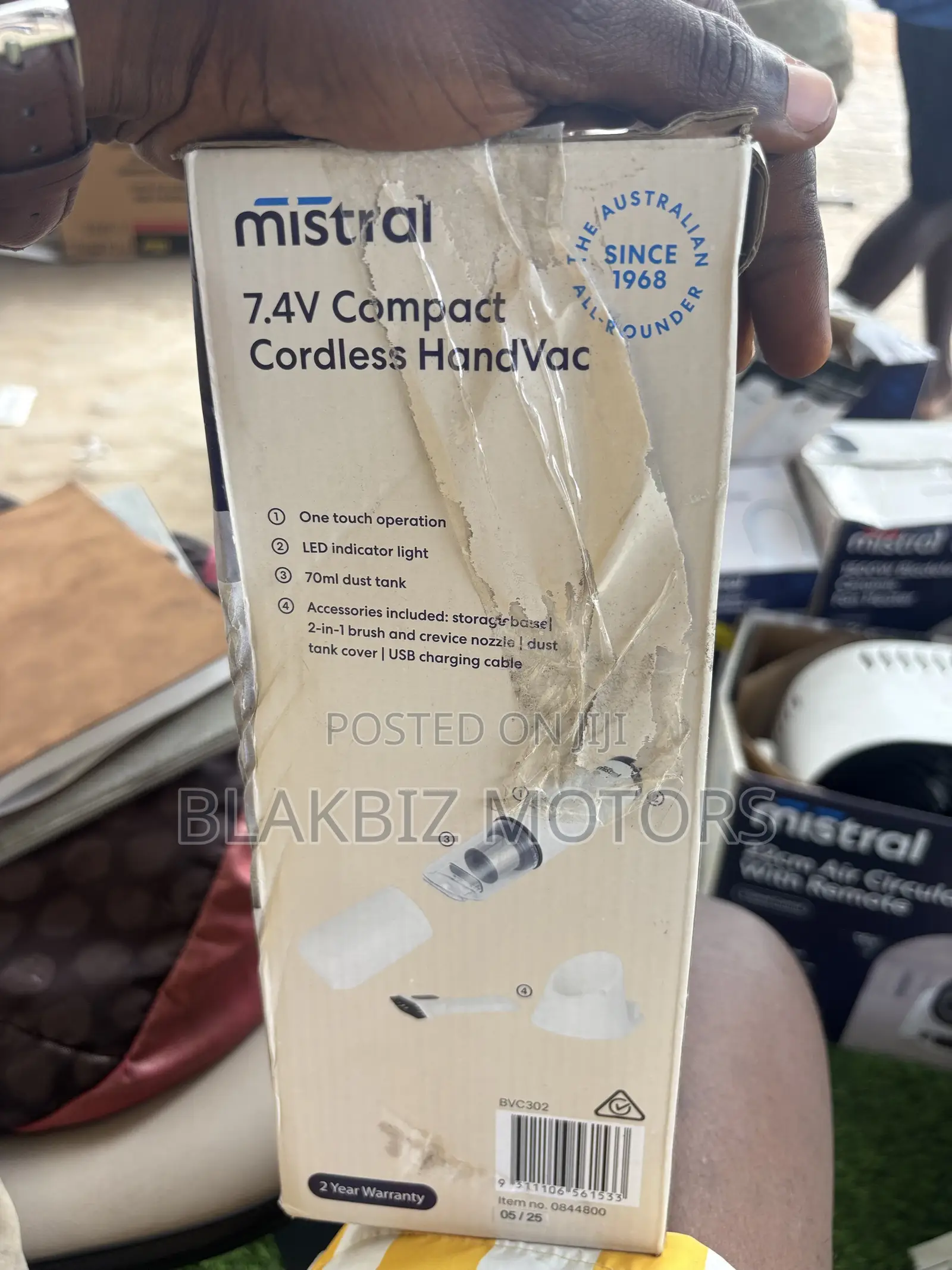Mistral 7.4V Compact Cordless HandVac