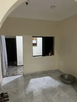 4bdrm Apartment in Ahodwo Daban, Kumasi Metropolitan for rent