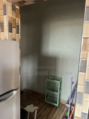 4bdrm Apartment in Ahodwo Daban, Kumasi Metropolitan for rent