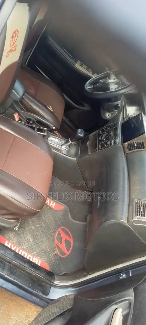 Toyota Corolla LE 2006 Gray