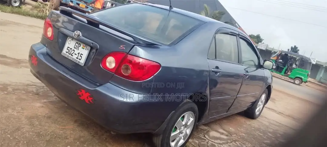 Toyota Corolla LE 2006 Gray