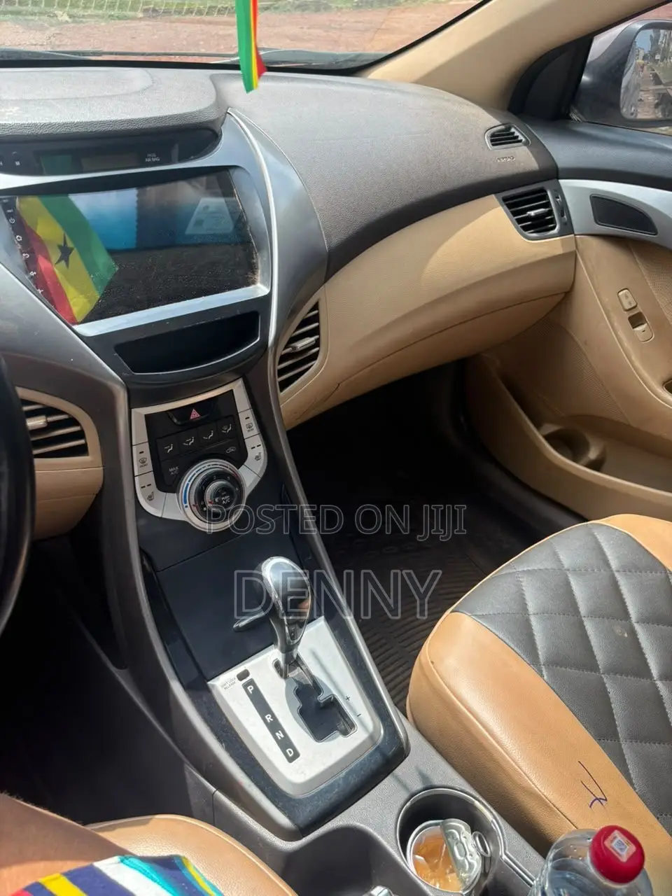 Hyundai Elantra Limited 2011 Gold