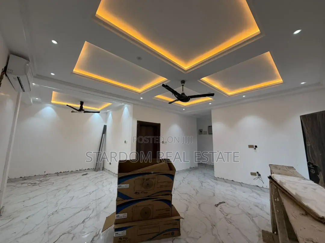 2bdrm Apartment in Lakeside Estate for rent