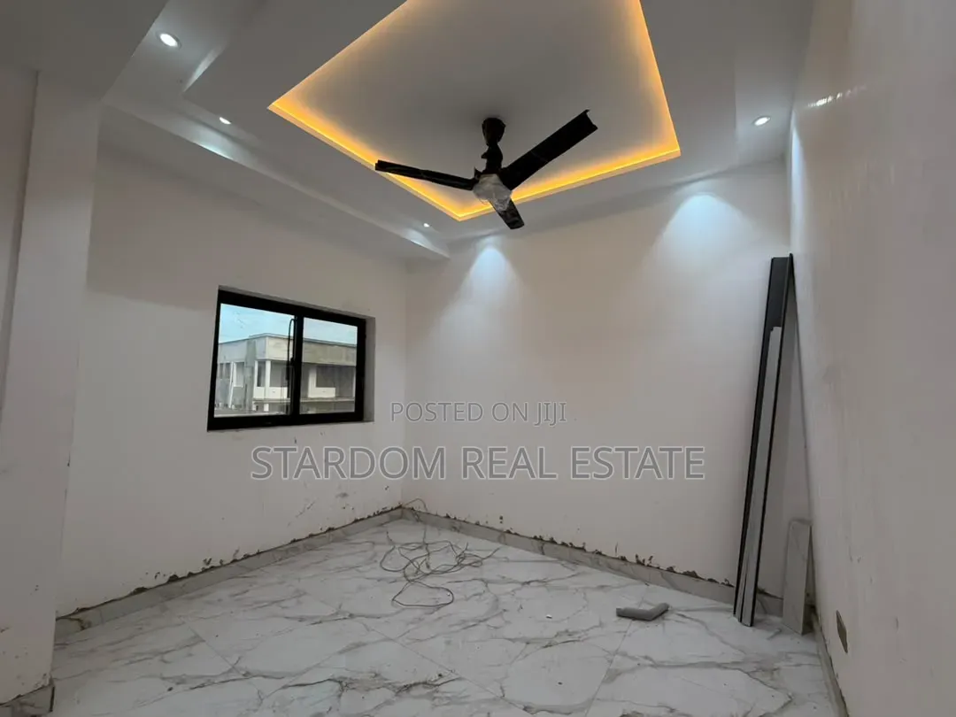 2bdrm Apartment in Lakeside Estate for rent