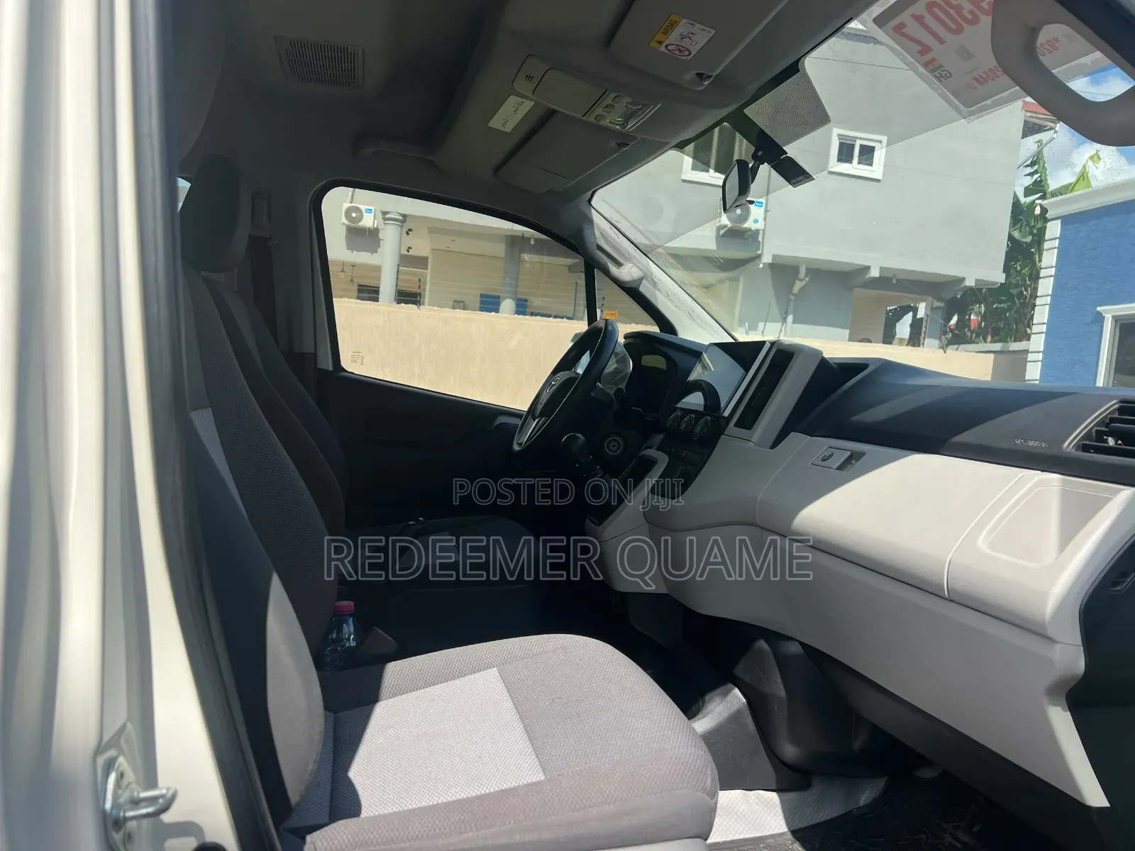 Toyota HiAce 2021 White