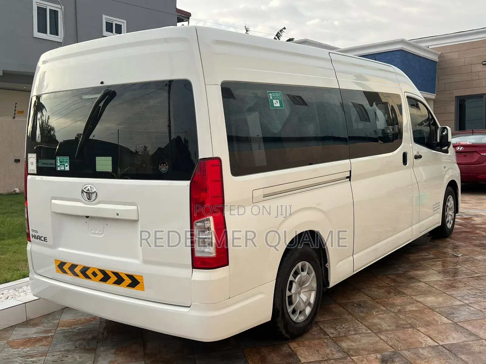 Toyota HiAce 2021 White