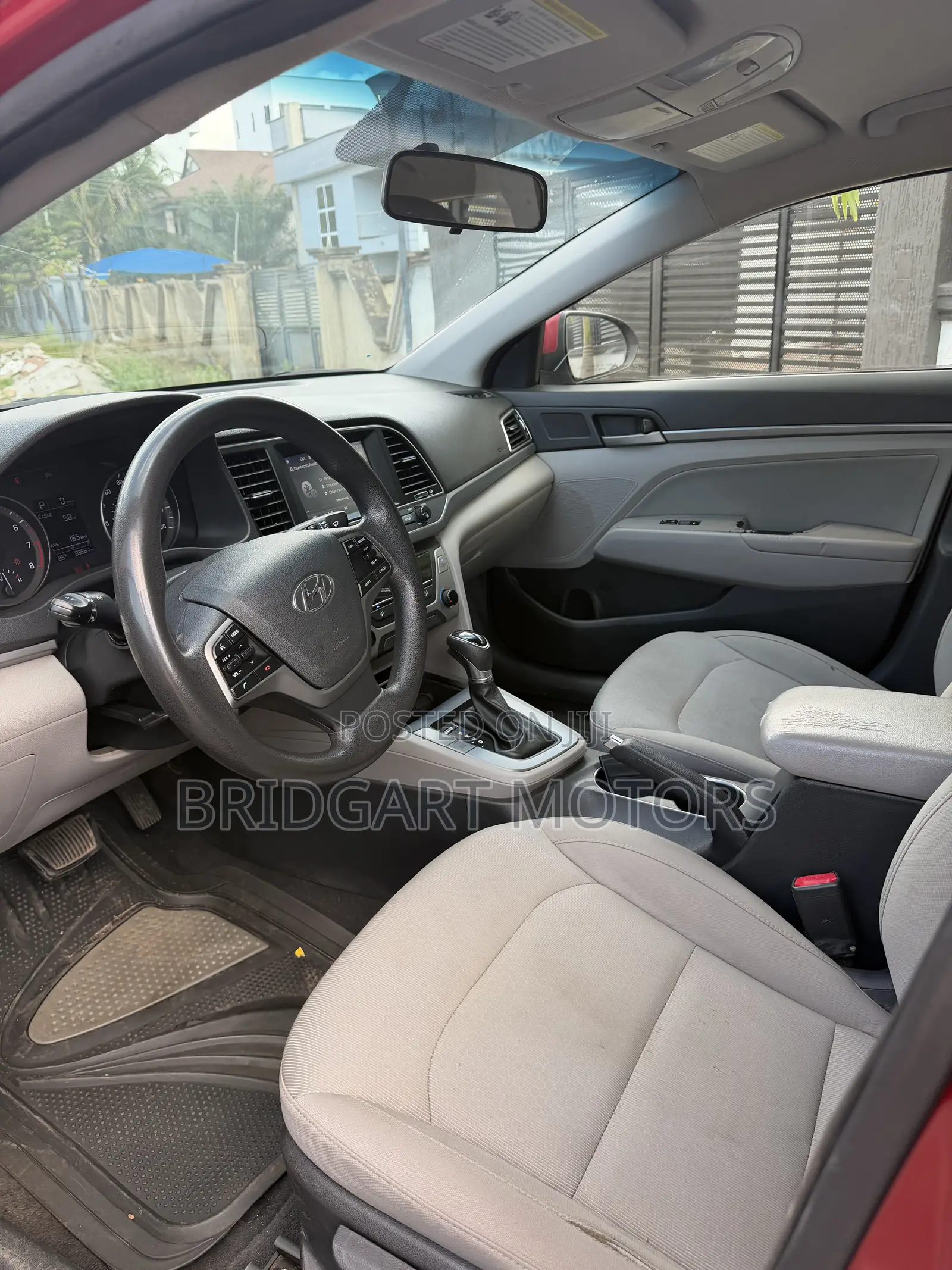 Hyundai Elantra SE Sedan FWD (2.0L 4cyl 6M) 2017 Red