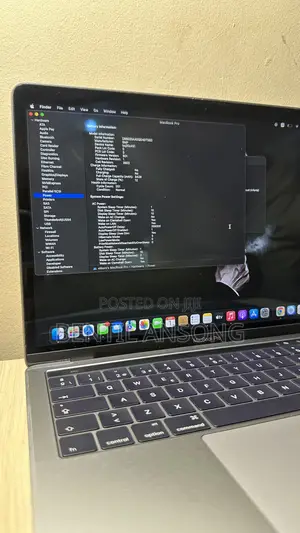 Laptop Apple MacBook Pro 8GB Intel Core i5 SSD 512GB