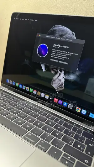Laptop Apple MacBook Pro 8GB Intel Core i5 SSD 512GB