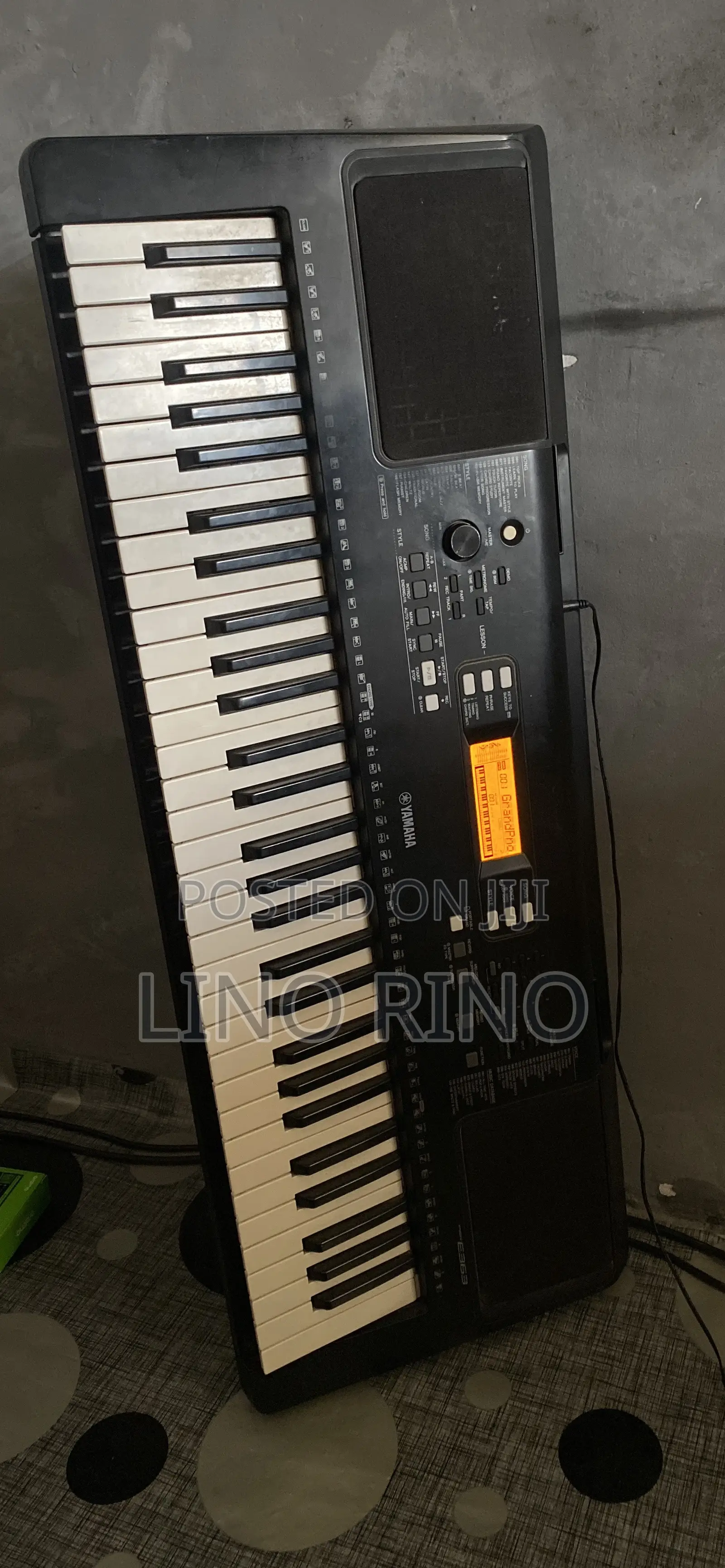 Yamaha PSR E363