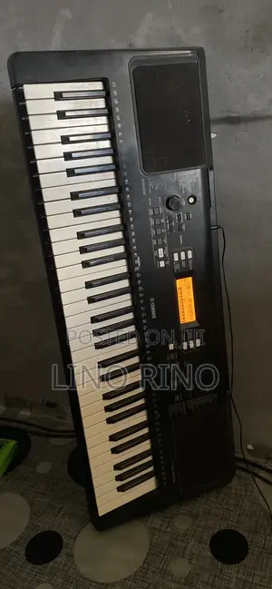 Yamaha PSR E363