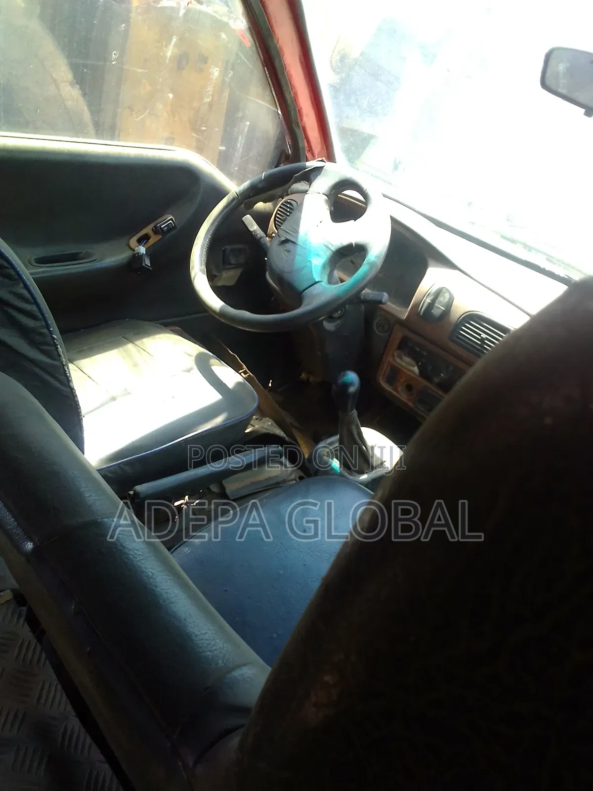 Hyundai H-100 2004 Red