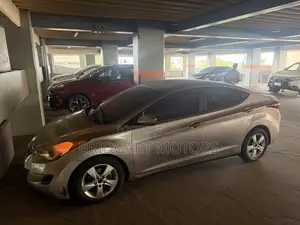 Hyundai Elantra 2011 Beige