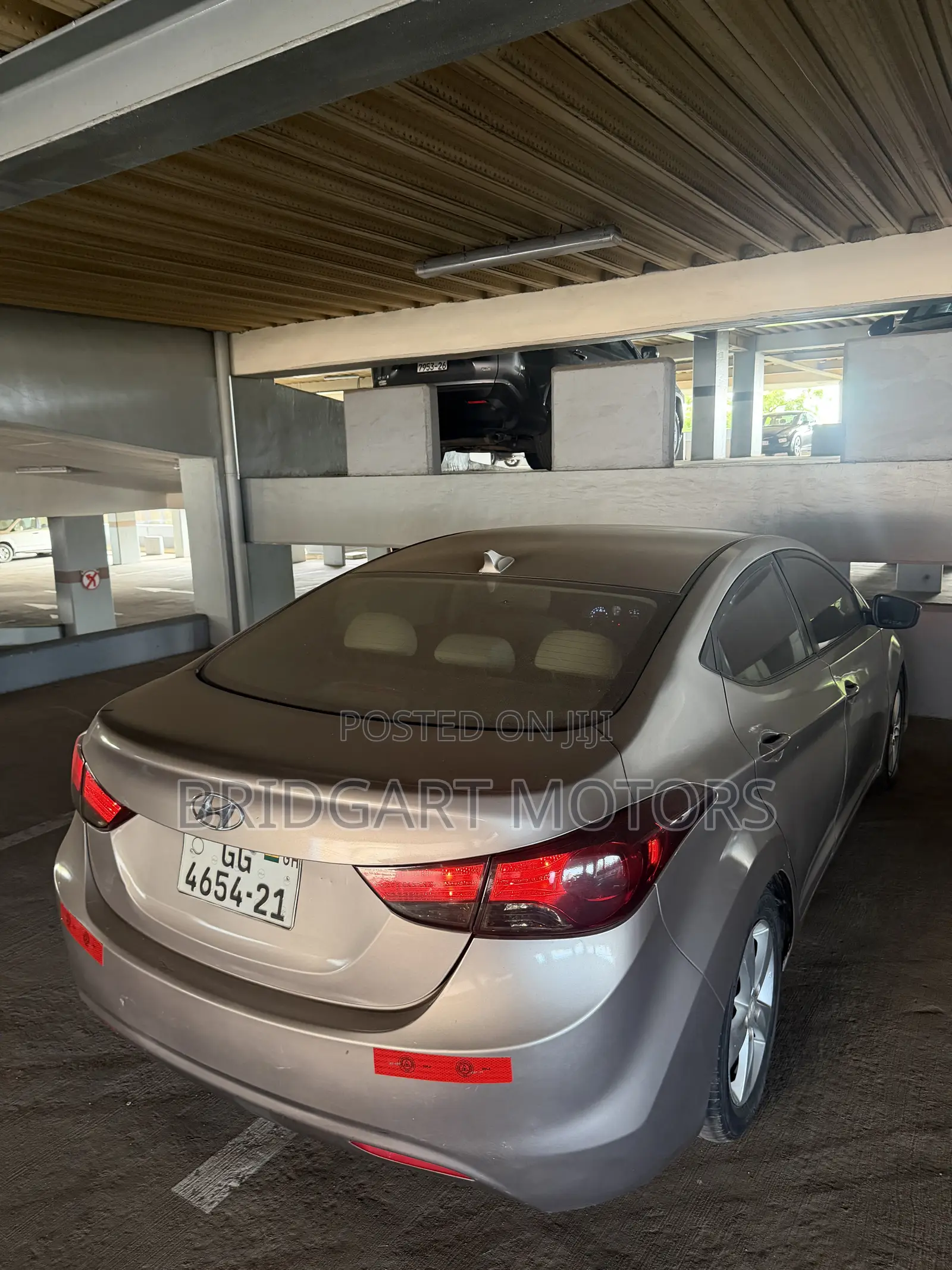 Hyundai Elantra 2011 Beige