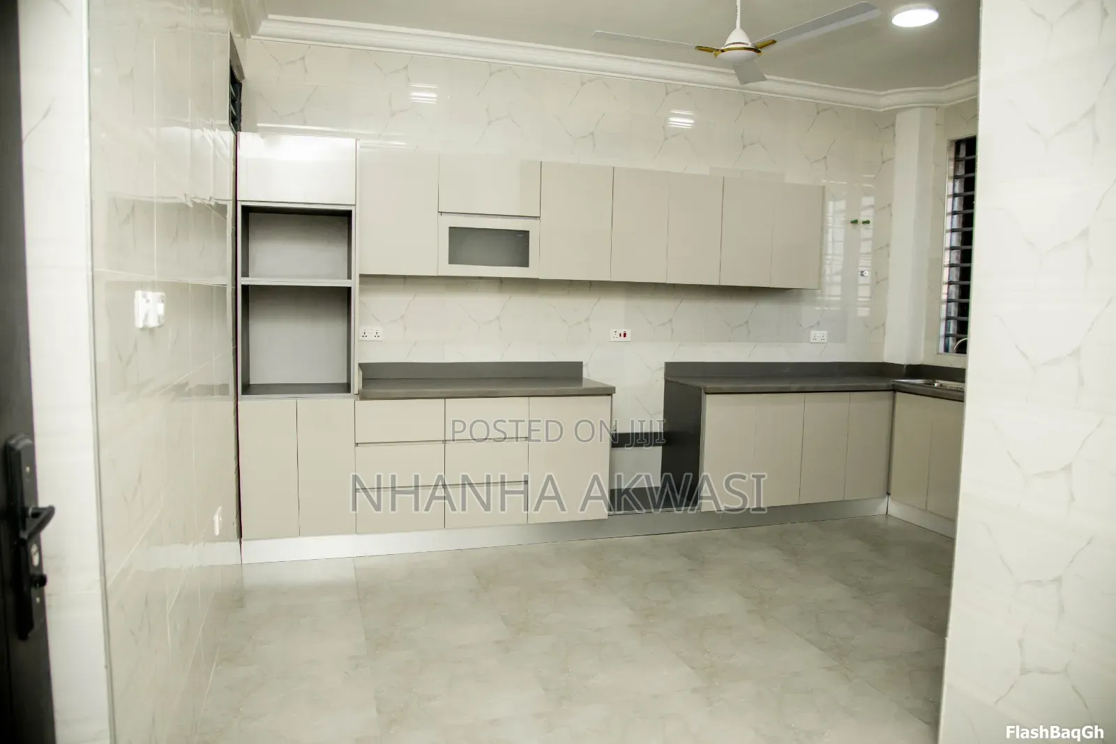 2bdrm Apartment in Lashibi Mf, Sakumono for rent