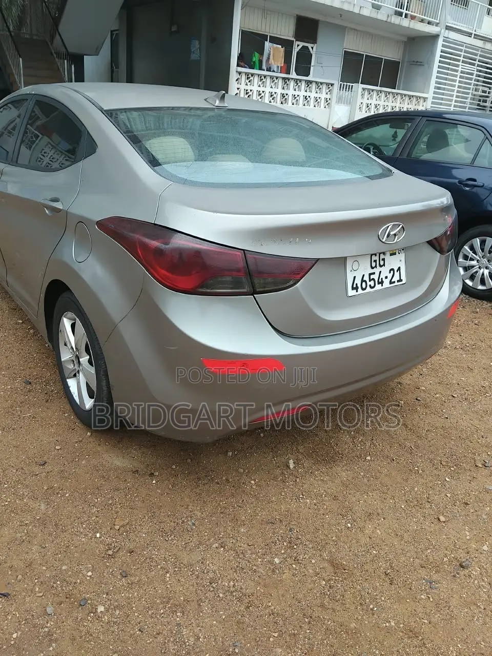Hyundai Elantra 2011 Beige