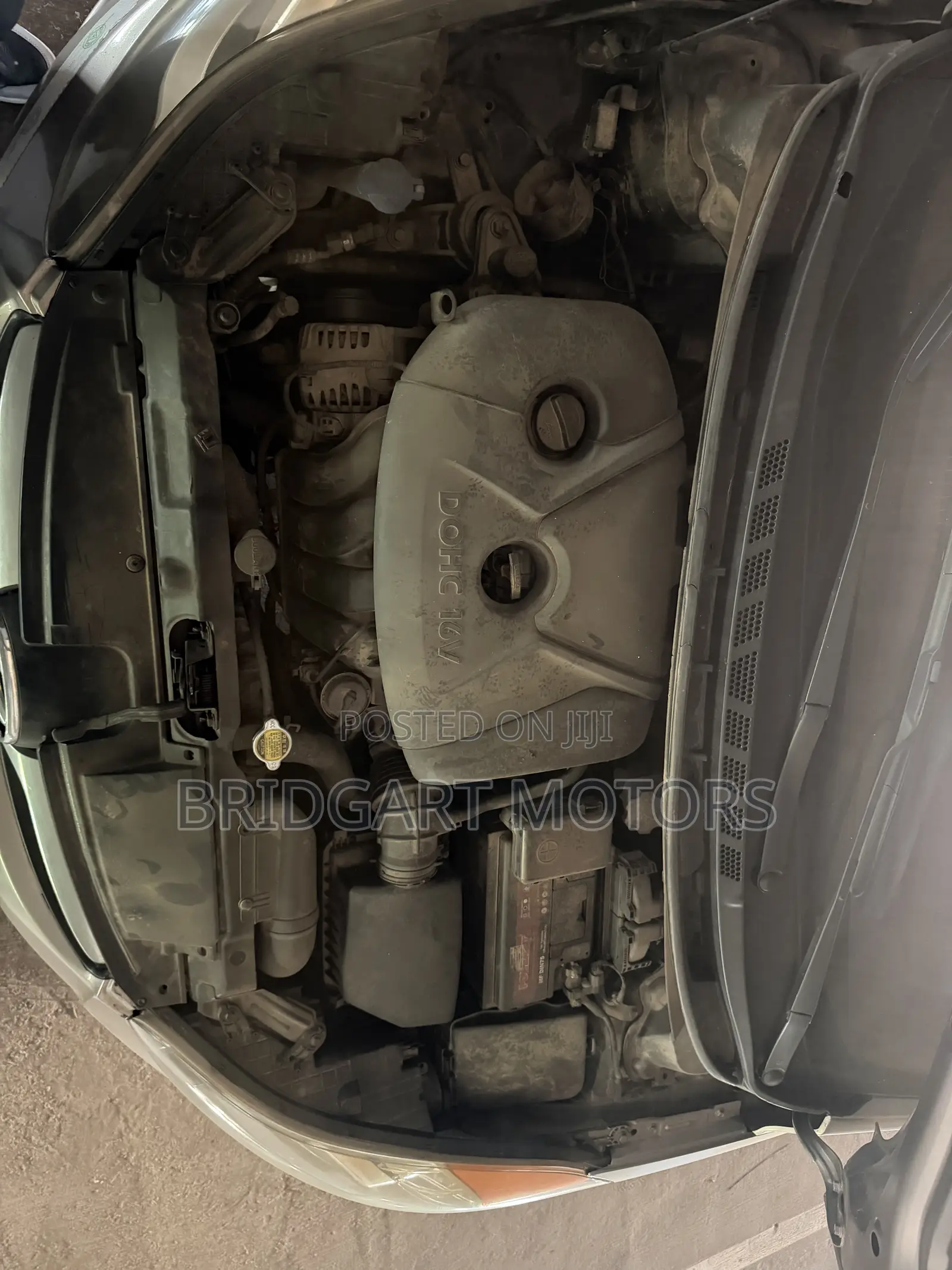 Hyundai Elantra 2011 Beige