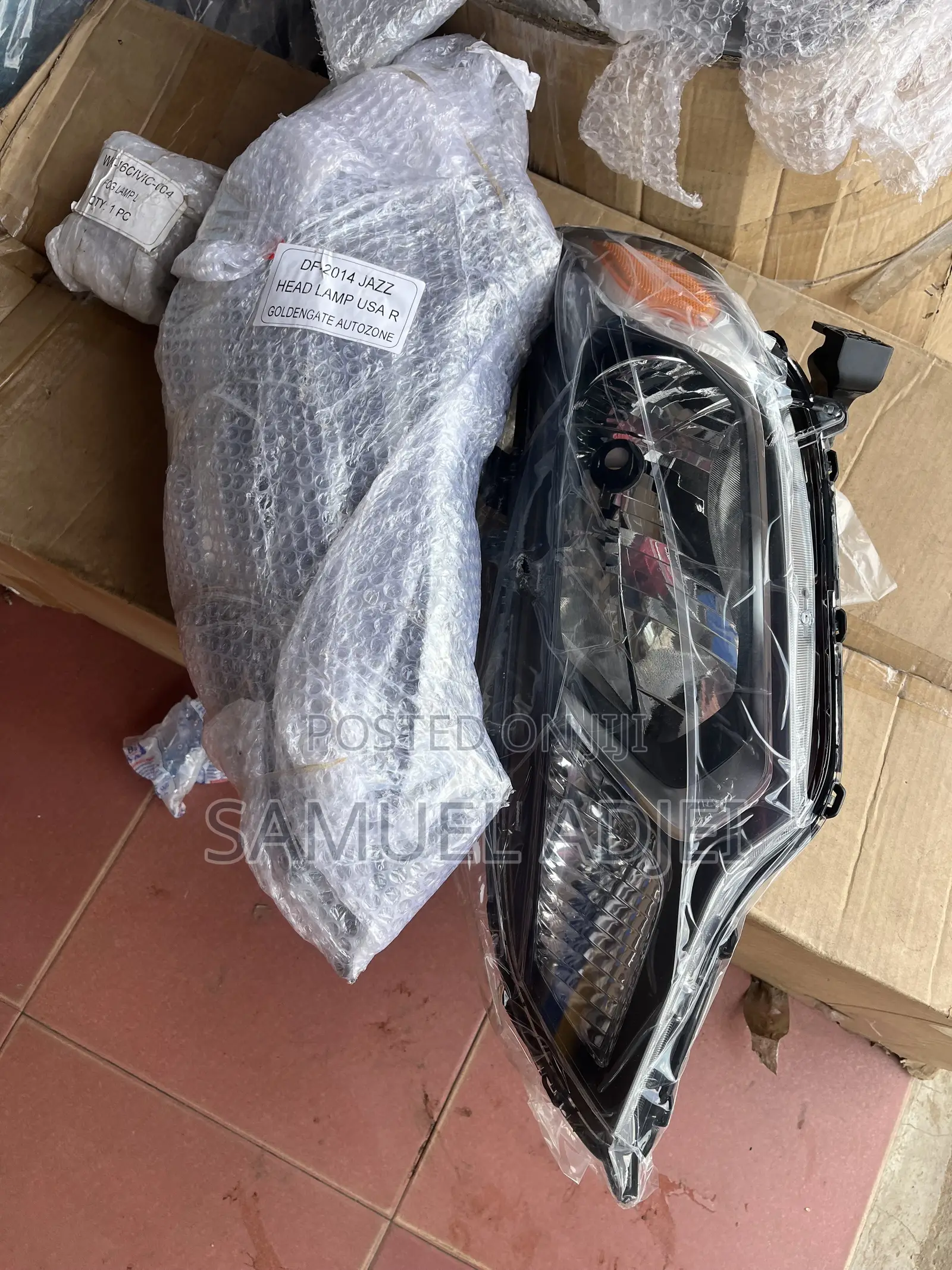 Honda Fit 2014,2015,2016,2017,2018,2019 Headlight Pair.