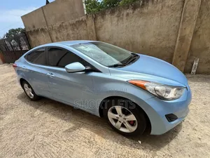 Hyundai Elantra SE 4dr Sedan (1.8L 4cyl 6M) 2014 Blue