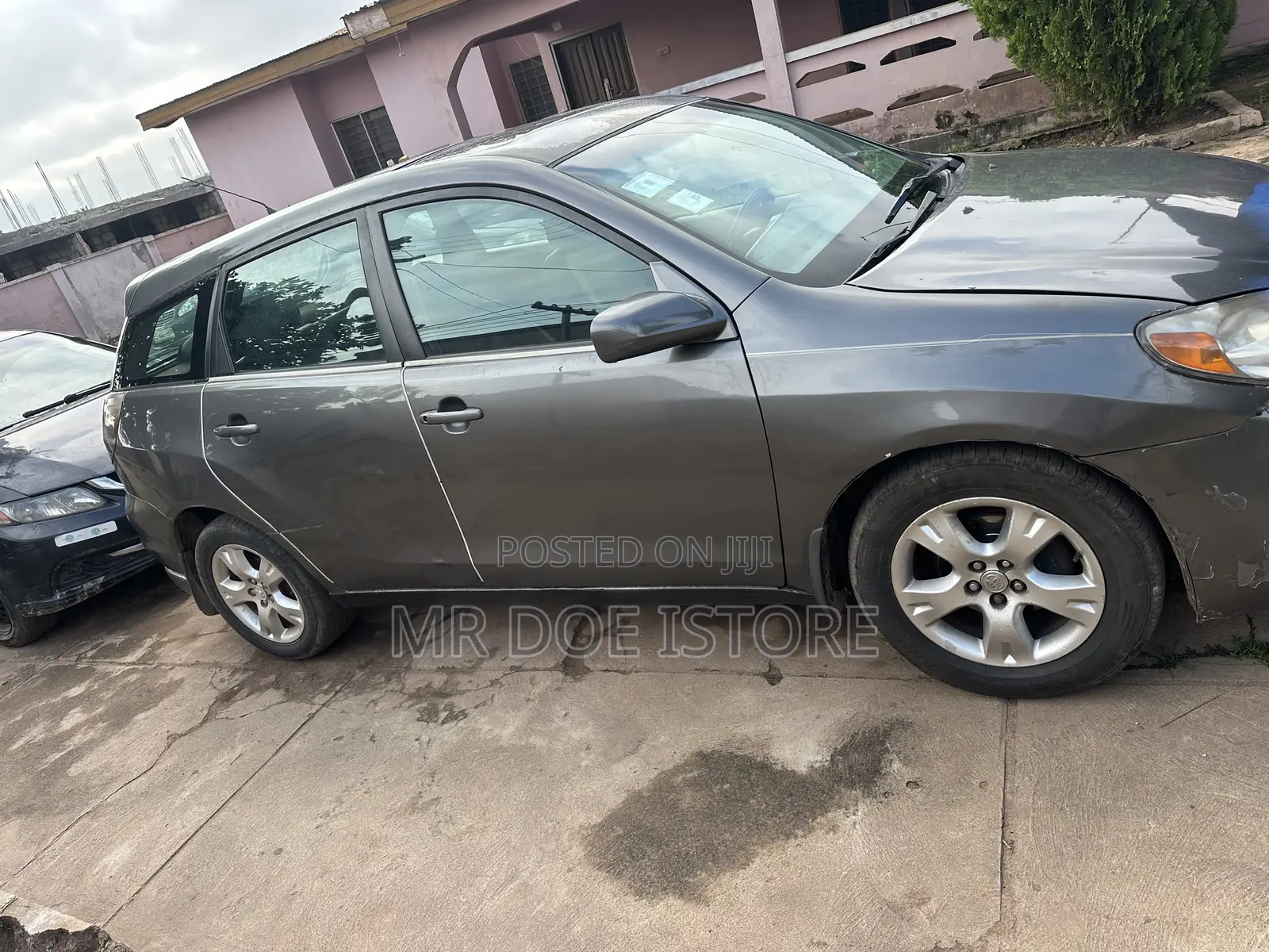 Toyota Matrix XR Hatchback FWD (1.8L 4cyl 4A) 2008 Gray