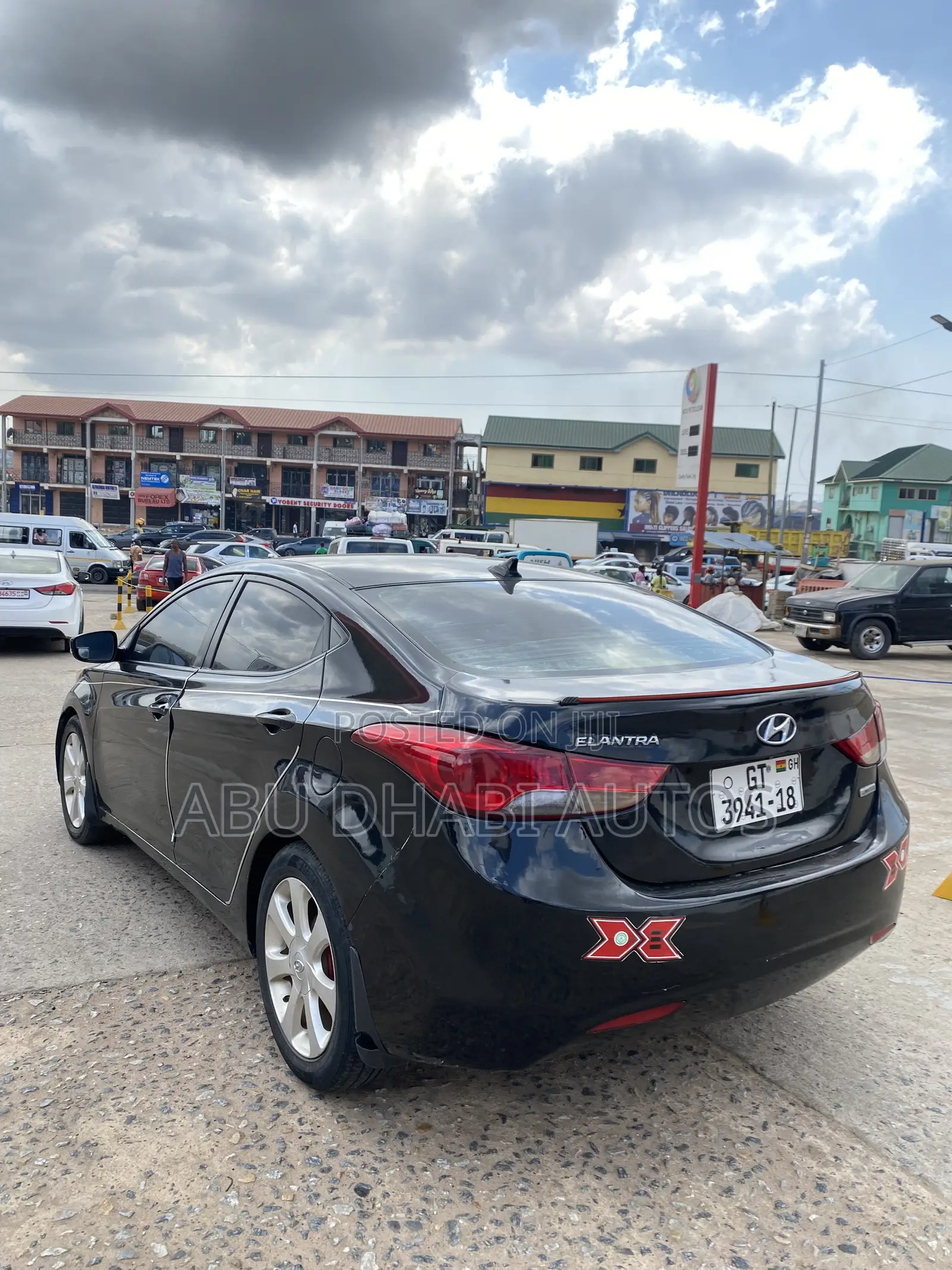 Hyundai Elantra Limited Sedan FWD (1.8L 4cyl 6A) 2013 Black