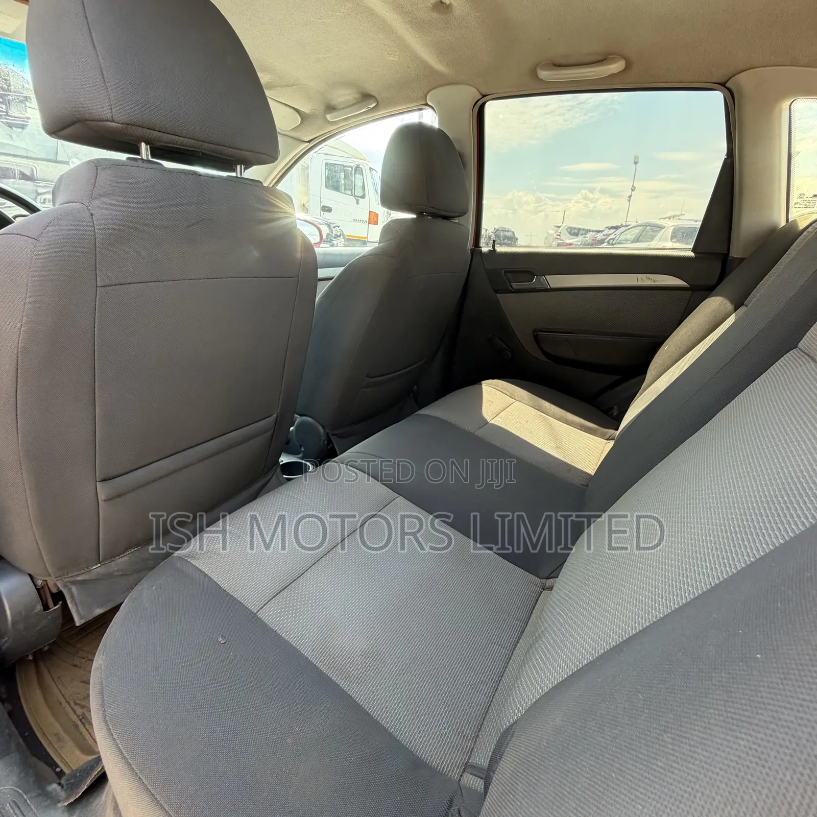 Chevrolet Aveo LS Hatch 2011 Red