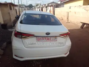 Toyota Corolla Hybrid for Rent Super Fuel Efficient in Accra- Madina