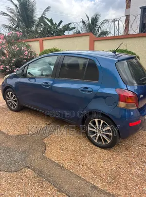 Toyota Vitz 1.0 FWD 5dr 2008 Blue