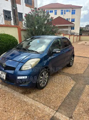 Toyota Vitz 1.0 FWD 5dr 2008 Blue