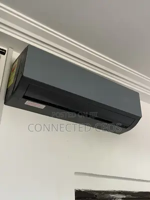 2 MONTHS USED TCL 1.5HP R410a 3 Star Inverter AC (Black Mirror)