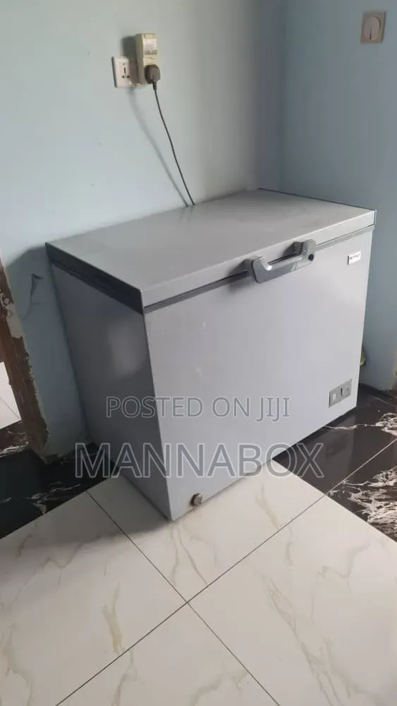 MISTUI Original Chest Freezer. 251L