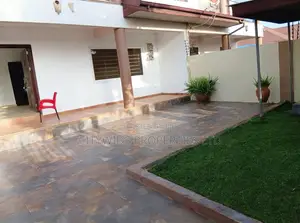 4bdrm House in Baatsona Total for rent