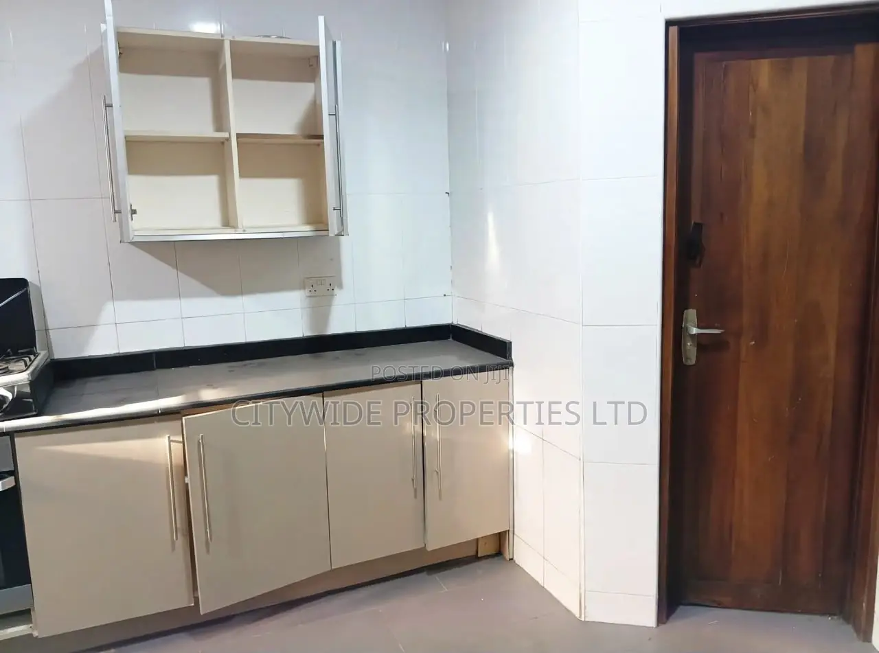 4bdrm House in Baatsona Total for rent