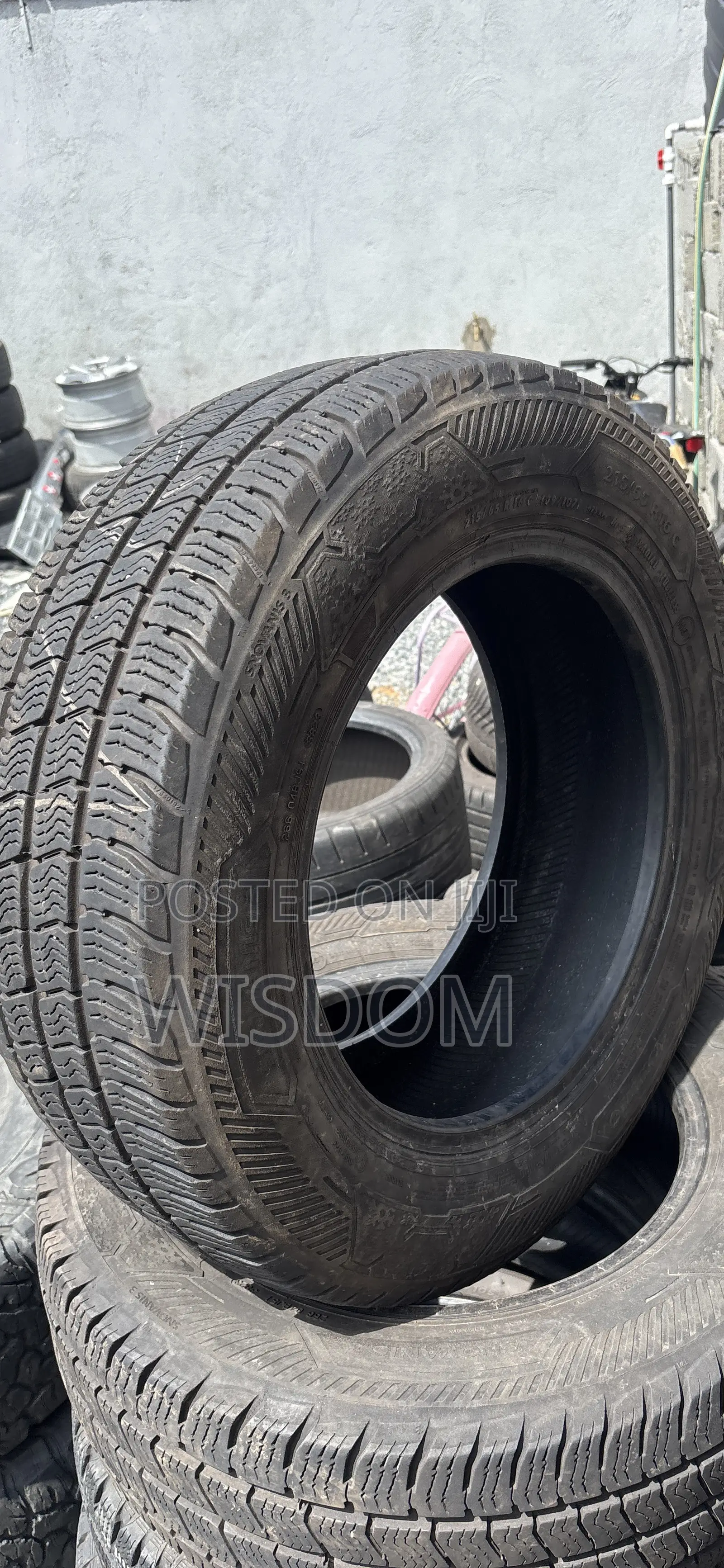 215/65r16c Snovanis