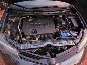 Toyota Corolla L 4dr Sedan (1.8L 4cyl CVT) 2017 Gray