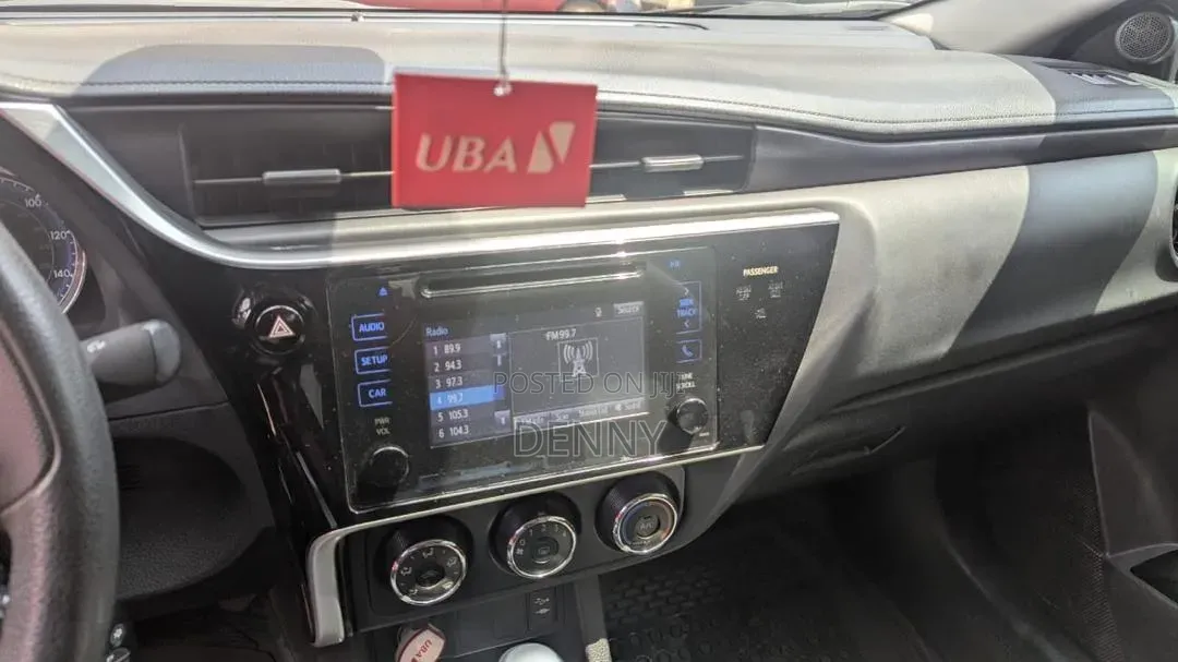 Toyota Corolla L 4dr Sedan (1.8L 4cyl CVT) 2017 Gray