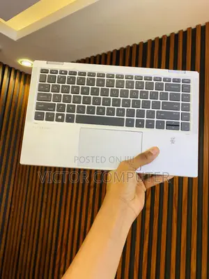 Laptop HP EliteBook x360 1040 G7 16GB Intel Core i7 SSD 512GB
