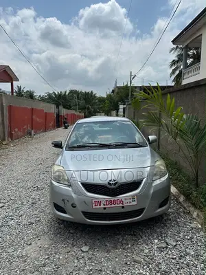 Toyota Belta 2012 Gray