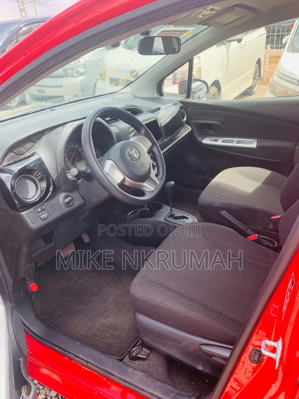 Toyota Vitz 2014 Red