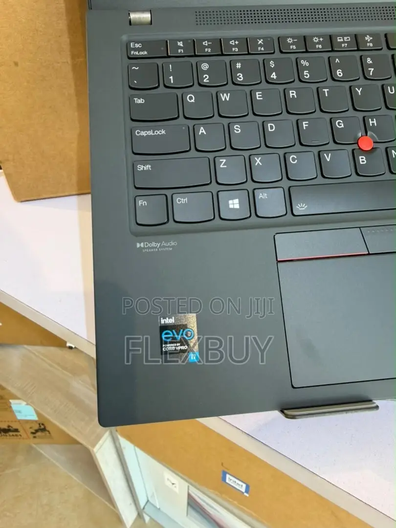 New Laptop Lenovo ThinkPad T14 16GB Intel Core i7 SSD 512GB