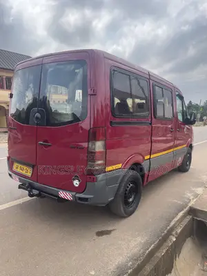 Mercedes-Benz Sprinter 2010 Red