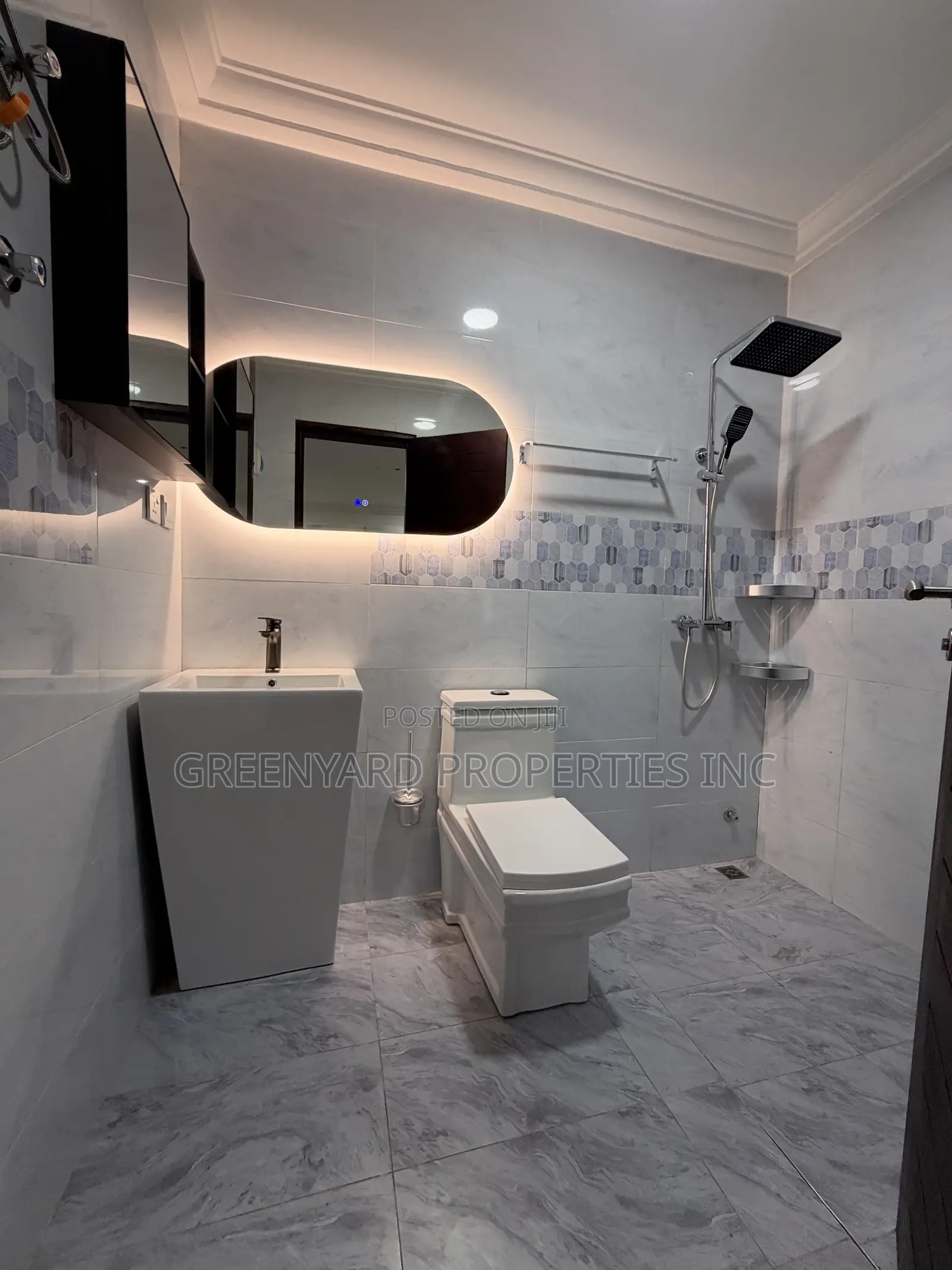 3bdrm Apartment in Trasacco, Adjiriganor for rent