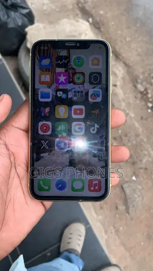 Apple iPhone 11 128 GB Yellow