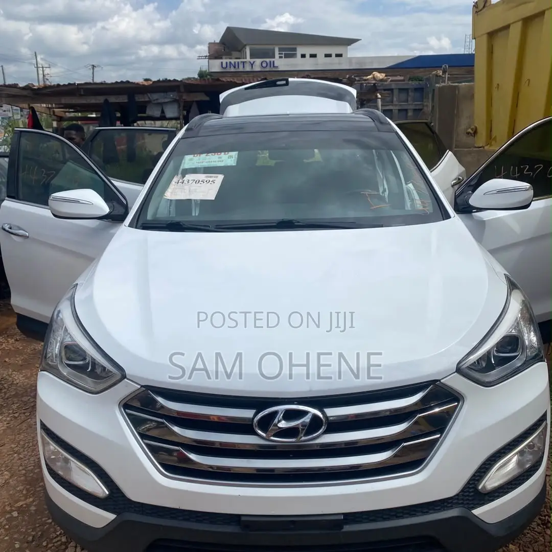 Hyundai Santa Fe SE AWD 2017 White