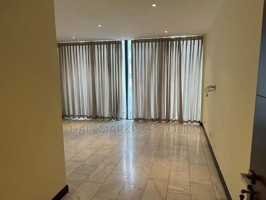 3bdrm Apartment in Airport Residential for sale