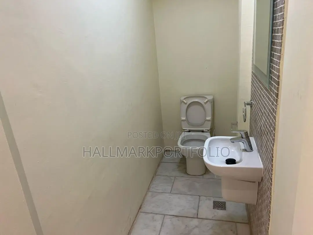 3bdrm Apartment in Airport Residential for sale