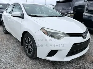 Toyota Corolla 2015 White